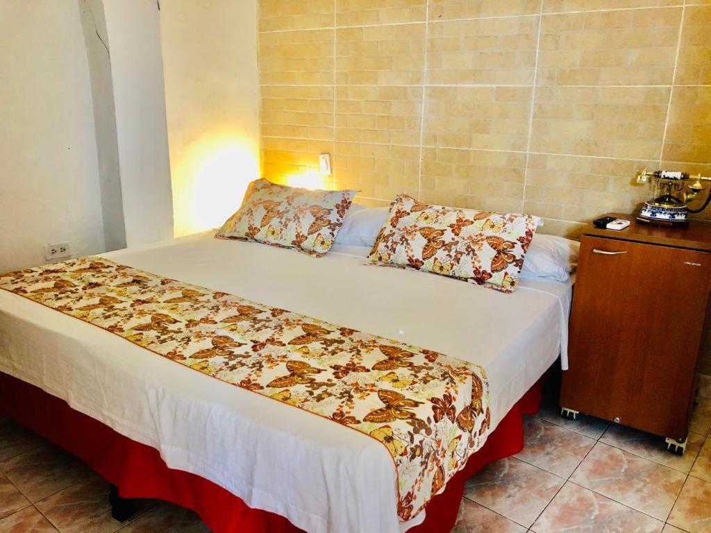 Antigua Calle Almudena Hotel Cartagena Exterior photo