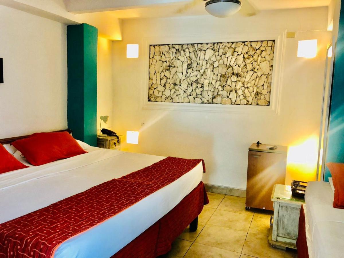 Antigua Calle Almudena Hotel Cartagena Exterior photo
